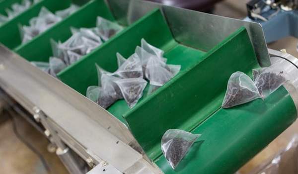 Co-packing en machinale verwerking van thee